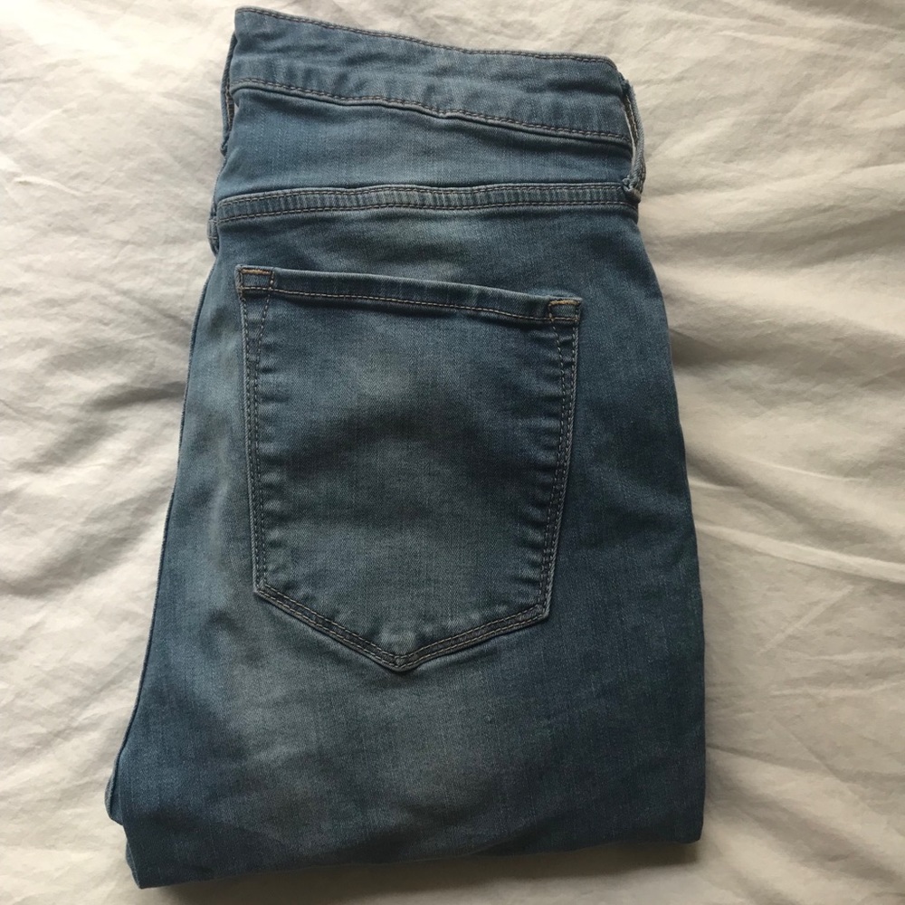 High waisted Old Navy Rockstar jeans